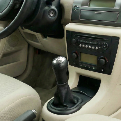 Pommeau de vitesse c4 - 5 vitesses - Noir & Chrome - en situation