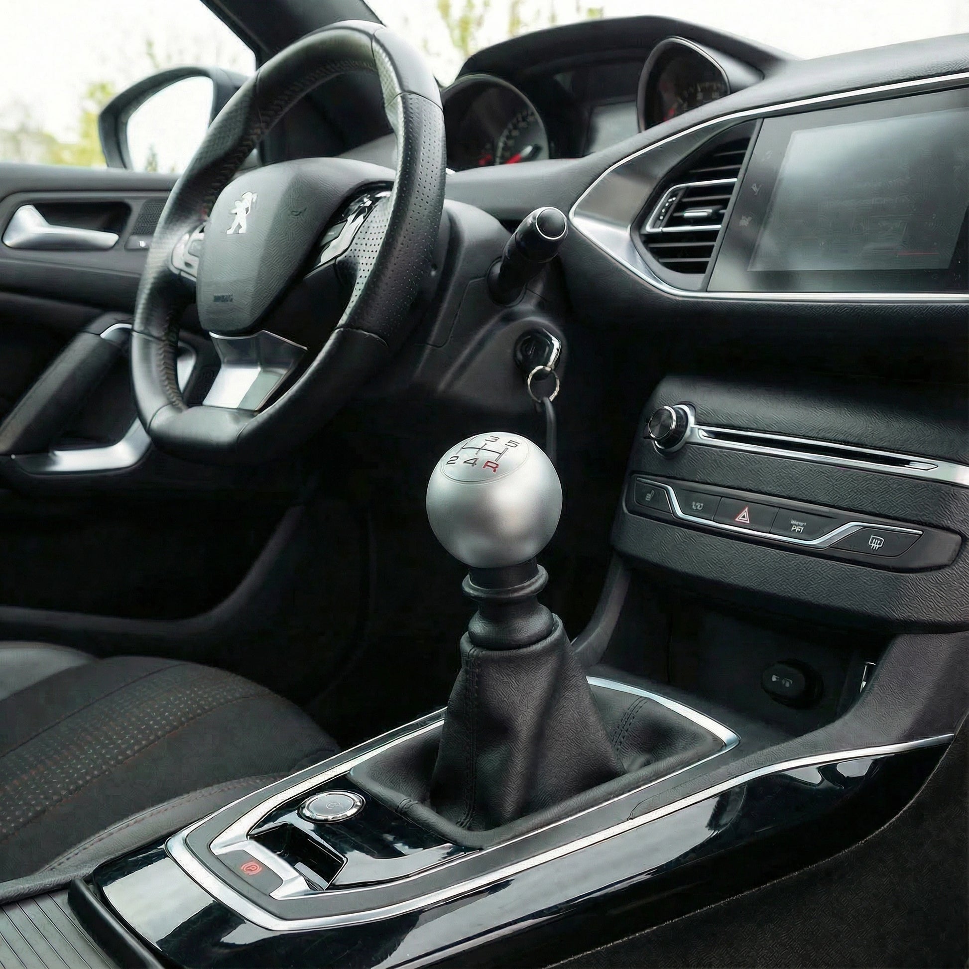 Pommeau de vitesse 308 - 5 vitesses - Mat & R rouge - en situation